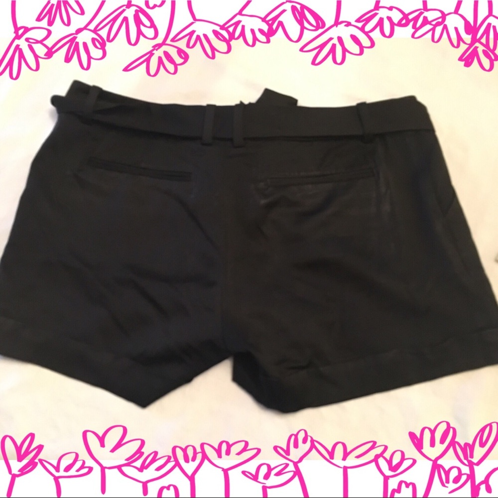 Black shorts - Picture 3 of 8